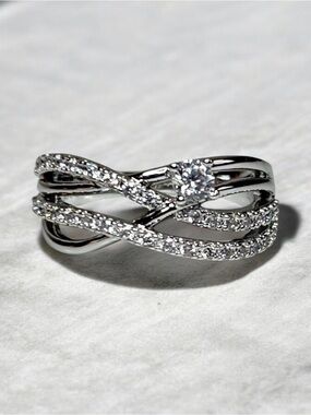 Avon Crossover Infinity Statement Ring Pavé CZ Silver Tone NIB Size 6